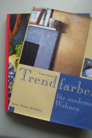 2 bücher trendfarben modernes wohnen farbberatung wohnen ... Einrichten mit büchern