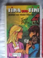 Enid Blyton: Tina und Tini / Stehen vor Enid Blyton: Tina und Tini / Stehen vor