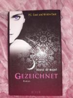 Cast, P.C.; Cast, Kristin: Gezeichnet - Cast, P.C.; Cast, Kristin: Gezeichnet -