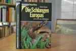 Die Schlangen Europas und rund ums Mittelmeer. [Mit 199 Farbfotos von Baumgart, G. ...], Kosmos-Naturführer