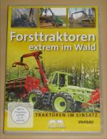 Forsttraktoren extrem im Wald