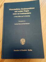 Wirtschaftliche Strukturprobleme und soziale Fragen. - Analyse und Gestaltungsaufgaben. J. Heinz Müller zum 70. Geburtstag.