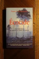 Franz J. Broswimmer: Écocide. Une brève Franz J. Broswimmer: Écocide. Une brève