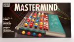 Mastermind A12 Wer knackt den geheimen Farb-Code? 1993 Parker - für 2 Spieler - ab 8 Jahren - Spieldauer 30 Minuten