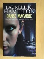 Laurell K. Hamilton: Danse Macabre