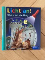 Meyer. Die kleine Kinderbibliothek - Licht an! / Sturm auf die Burg