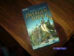 Dennis L. Mc Kiernan ZWERGENZORN - erschienen im Heyne Verlag - Topzustand - 333 Seiten - zum Inhalt:   Die Zwerge schlagen zurück! Dennis L. McKiernans packendes Zwergenepos um das Moira von Mithgar ist ein Muss für alle Fans von J. R. R. Tolkien. Was wäre, wenn viele Jahre nach dem gewaltigen Ringkrieg das Volk der Zwerge seine unterirdischen Hallen zurückerobern würde? – 200 Jahre nach dem Sieg über den Dunklen Lord liegt erneut ein Schatten über dem Land Mithgar: Angeführt von König Durek begibt sich eine Armee von Zwergen auf den vergessenen Weg nach Kraggen-Cor, der legendären Stadt unter dem Berg, einst das Herz des Zwergenreichs und nun letzte Zuflucht des Bösen.