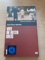 Vier im roten Kreis