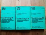 Konvolut 3 Bände zusammen Endokrinologie 1 + 2 + 3 ( Band I + II + III ): 1. Allgemeine Endokrinologie, Hypothalamus, Adenohypophyse, Hypothalamus-Neurohypophysen-System  2. Nebennierenrinde Schilddrüse Sexualhormone 3. Nebenschilddrüse Pankreas Nebennierenmark Renin-Angiotensin-Aldosteron Prostaglandine / Physiologie des Menschen ; Bd. 18 + 19 + 20