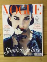 VOGUE: "VOGUE" oktober 10/2012