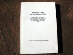 Aufrechter Gang auf bewohnbarer Erde. Vorträge der Tagung über Menschenrechte und Naturrecht der Ernst-Bloch-Gesellschaft in Ludwigshafen am Rhein 1990. Jahrbuch 1991 der Ernst-Bloch-Gesellschaft. Herausgegeben im Auftrag des Vorstandes der Ernst-Bloch-Gesellschaft von Klaus Rohrbacher. Layout von Jürgen Mittelstädt. Erstausgabe. Mit beiligendem Zeitungsartikel zum Erscheinen des Jahrbuchs.