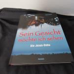 Sein Gesicht möchte ich sehen : die Jesus-Doku ; das Buch zum Film The making of Jesus Christ.