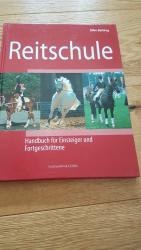Silke Behling: Reitschule