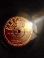 Schellackplatte - 25 cm - Electrola. Lied eines jungen Wachtpostens (Lili Marlen) / drei rote Rosen. Lale Andersen. Grammophon