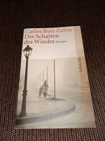 Der Schatten des Windes : Roman. Aus dem Span. von Peter Schwaar / Suhrkamp Taschenbuch ; 3800