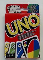 Mattel Games UNO Kartenspiel für die Famile, Perfekt als Kinderspiel, Reisespiel oder Spiel für Erwachsene, für 2-10 Spieler, ab 7 Jahren, W2087