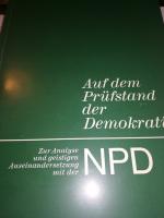 zur analyse und geistigen auseinandersetzung  mit der n p d