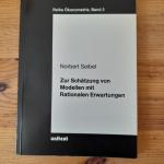 Zur Schätzung von Modellen mit Rationalen Erwartungen