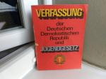 Verfassung der DDR und Jugendgesetz