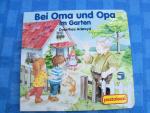 Bei Oma und Opa im Garten