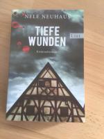 Nele Neuhaus: Tiefe Wunden - Kriminalrom Nele Neuhaus: Tiefe Wunden - Kriminalrom