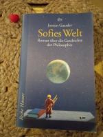 Sofies Welt - Roman über die Geschichte der Philosophie