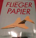 Flieger aus Papier