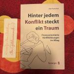 Koch, Birgit Theresa: Hinter jedem Konfl Koch, Birgit Theresa: Hinter jedem Konfl