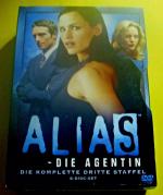 Alias Staffel 3 / DVD Box