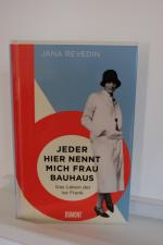 Jana Revedin: Jeder hier nennt mich Frau