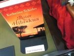 Katherine Scholes: Roter Hibiskus