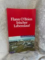 Irischer Lebenslauf: Eine arge Geschichte vom harten Leben. Herausgegeben von Myles na Gopaleen. Aus dem Irischen ins Englische übertragen von Patrick ... von Harry Rowohlt (suhrkamp taschenbuch) Eine arge Geschichte vom harten Leben. Herausgegeben von Myles na Gopaleen. Aus dem Irischen ins Englische übertragen von Patrick C. Power. Aus dem Englischen ins Deutsche übertragen von Harry Rowohlt