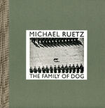 ISBN 9783869305752: The Family of Dog