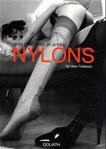 ISBN 9783980587679: Nylons – Girls, next door in erotic nylons