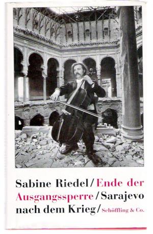 Ende der Ausgangssperre. Sarajewo nach dem Krieg.