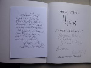 Heinz Tetzner. Ich male, wie ich atme. Herausgeber: Gemeinde Gersdorf Museum Tetzner. Mit einer handschriftlichten Widmung an den Künstler Johannes Feige: "für mienen Kollenge u. Freund Johannes Feige Herzlichst Heinz Tetzner".