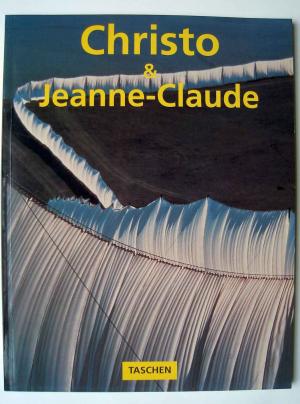 Christo  & Jeanne- Claude. (ISBN 0826514391)