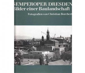 gebrauchtes Buch – Seeger, Horst u – Büchersammlung "Semperoper Dresden". 3 Titel. 1.) Unser Opernhaus. Führer durch die Semperoper Dresden. Mit einem Vorwort von Gerhard Schill, Oberbürgermeister von Dresden 2.) Semperoper Dresden, Bilder einer Baulandschaft, Fotografien von Christian Borchert 3.) Semperoper Dresden Postkartenmappe. Verlag für Ansichtskarten und Kalender Reichenbach (Vogtl.) 1986. 14 Postkarten der Innenansicht. Vorderseite der Mappe minimal am Rand beschabt