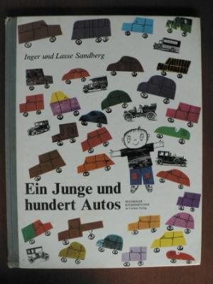 Ein Junge und hundert Autos