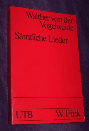 Sämtliche Lieder. Mittelhochdeutsch und in neuhochdeutscher Prosa. Mit einer Einführung in die Liedkunst Walthers. Herausgegeben und übertragen von Friedrich Maurer. UTB 167.