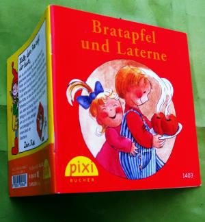 gebrauchtes Buch – Ulrike Waas-Pommer – Bratapfel und Laterne, Lieder - Rätsel - Gedichte. Pixi Bücher 1403, Weihnachts-PIXI-Serie 8  Mini-Buch, EA