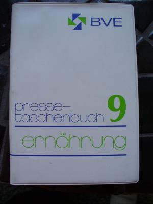 Presse-Taschenbuch Ernährung 9