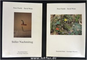 Stiller Nachmittag u. Ein ruheloses Universum. Zu den gemeinsamen Arbeiten von Peter Fischli und David Weiss. 2 Kataloghefte (Bildband sowie Textband […]