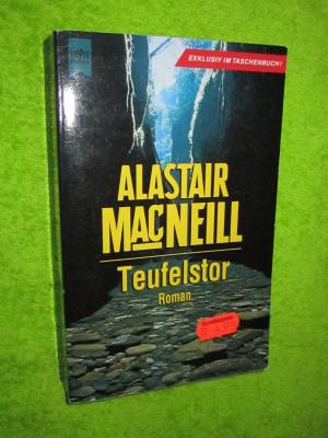 gebrauchtes Buch – Alastair MacNeill – Teufelstor