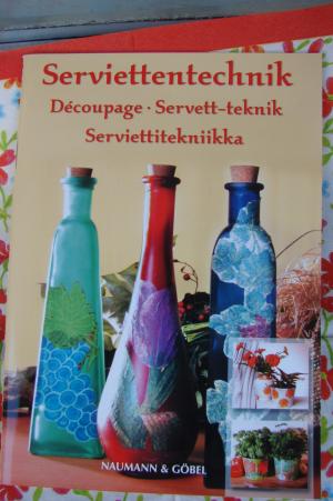 gebrauchtes Buch – Serviettentechnik- Decoupage- Serett- teknik- Serviettikekbiikka