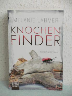 gebrauchtes Buch – Melanie Lahmer – Knochenfinder