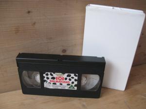 gebrauchter Film – Clyde Geronimi, Hamilton Luske – Walt Disney Classics - 101 Dalmatiens - 101 Dalmatiner auf englisch One Hundered and One Dalmatiens