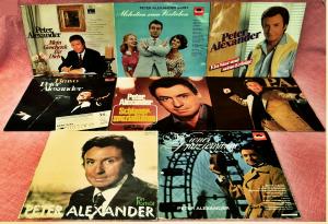 gebrauchter Tonträger – Peter Alexander – 8 x LP - Peter Alexander - Melodien zum Verlieben - Mein Gescheck für dich - Ein Star und seine Erfolge - Schlager-Spezialitäten - P.A. - Bravo Peter Alexander - Wiener Spaziergänge - Ein Porträt -