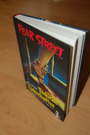 gebrauchtes Buch – Stine, R.L – Fear Street - Tödliche Liebschaften - denn der Schein ist trügerisch