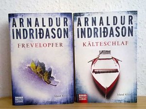 gebrauchtes Buch – Arnaldur Indriðason – 2 Island Krimis - Frevelopfer + Kälteschlaf